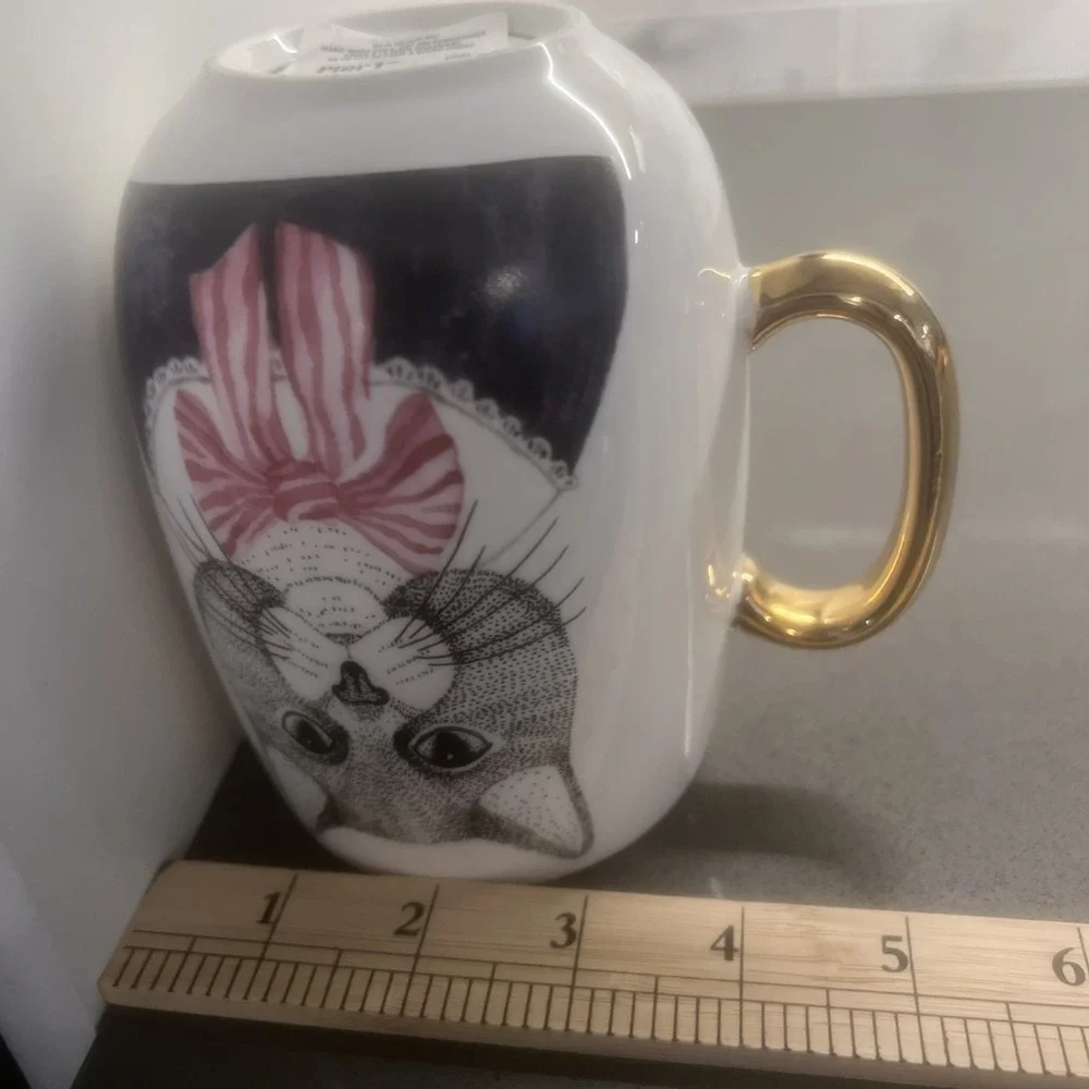 NEW-Pier One 1 Imports Cat In Bowtie Oversized Porcelain Coffee Cup Mug 20 Ounce